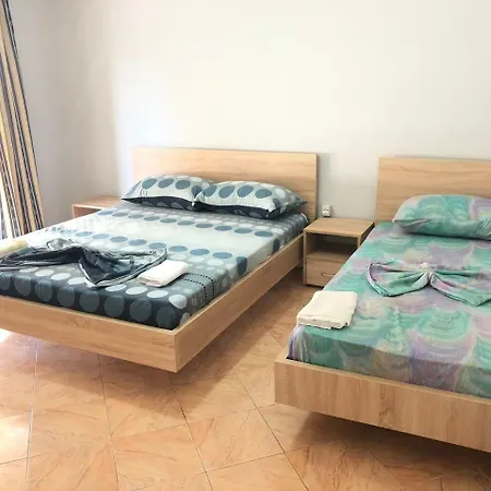 Ada Tirana
