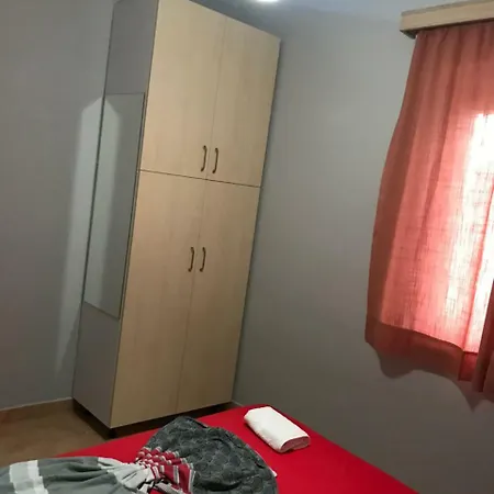 Ada Tirana