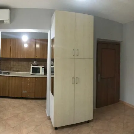 Ada * Tirana